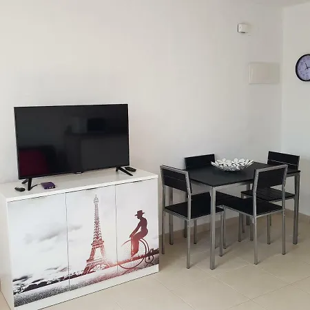 Sun Beach 45 Apartment *